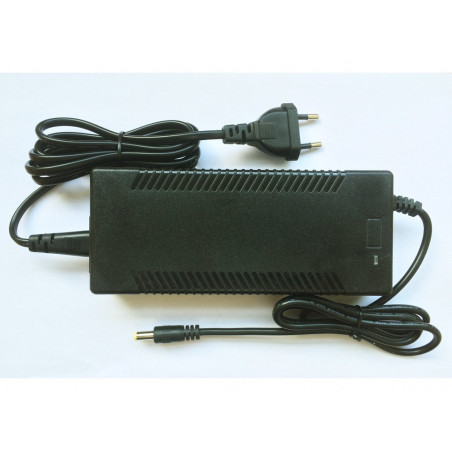 Chargeur 4 A pour trottinette électrique E-twow (24V) Eco et Master connecteur 5mm (petit)
